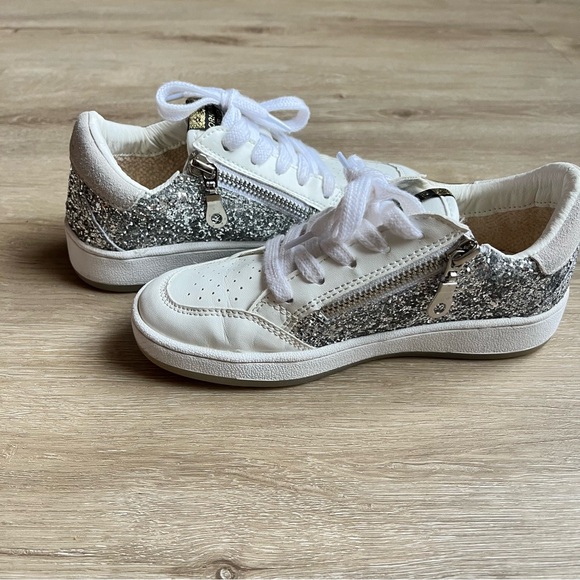 Vintage Havana GirlsWhite and Silver Glitter Sneakers SZ 3 - Picture 4 of 8